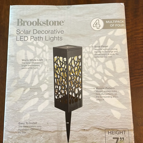 Brookstone Solar LED Path Lights - Picture 3 of 6